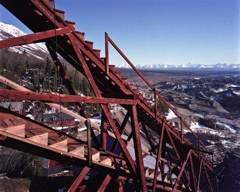 alaska man made landmarks.